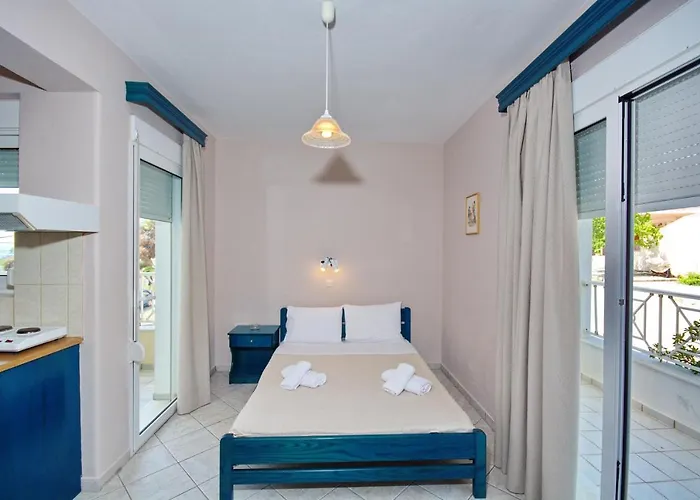 Athanasia アパート パティティリ